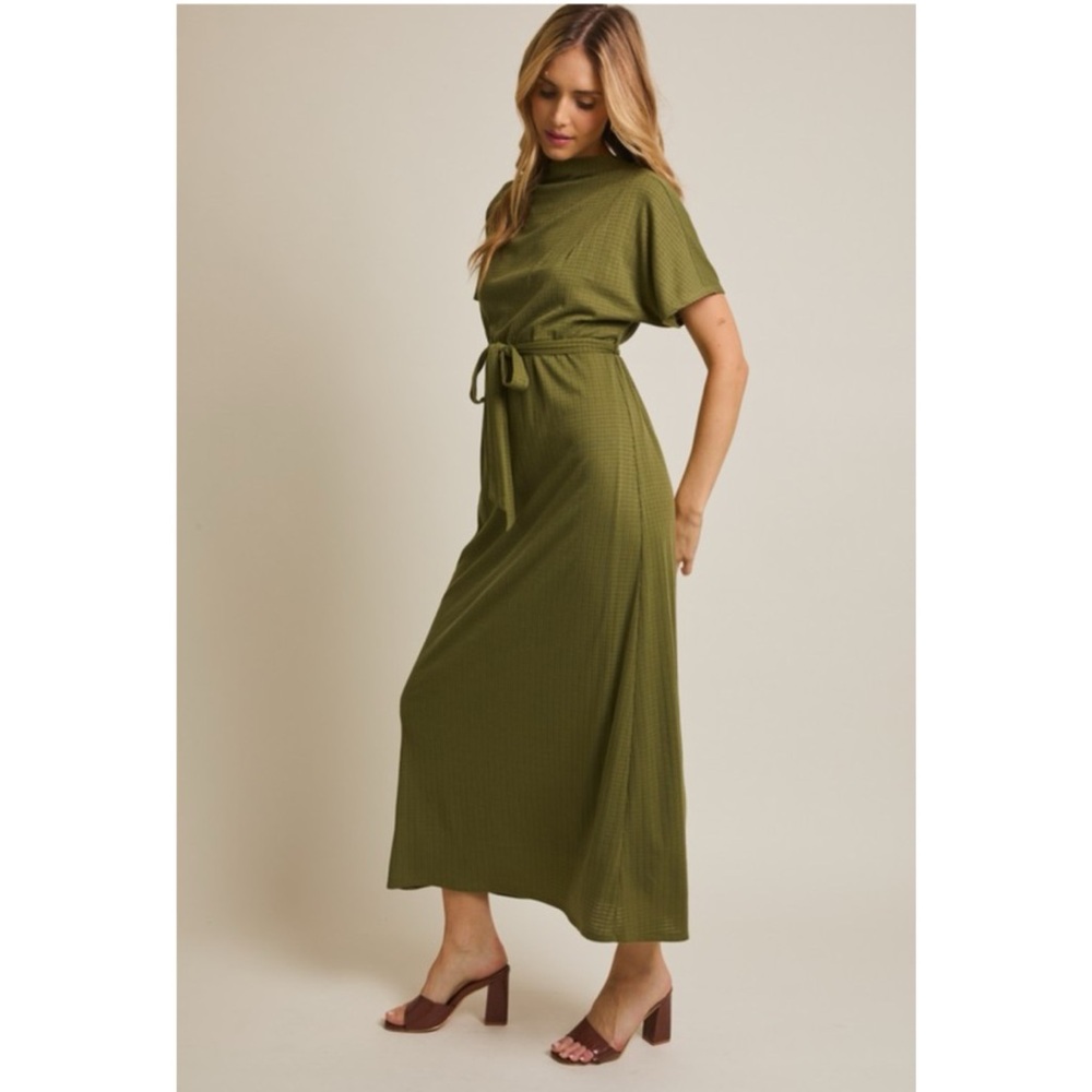 Tie-Waist Olive Maxi Dress with Short Sleeves - Picture 3 of 6